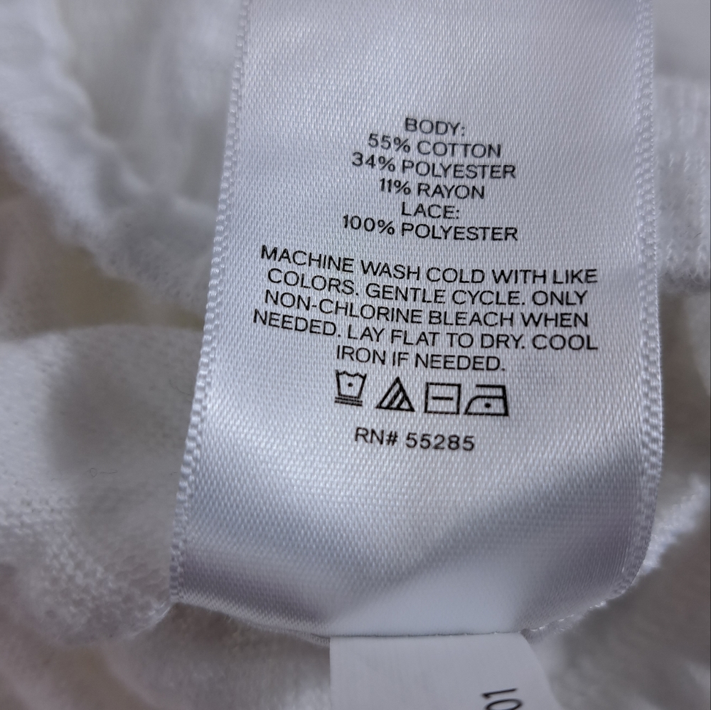 Express White Lace Pieced Mock Neck Top Size XS - Picture 14 of 17